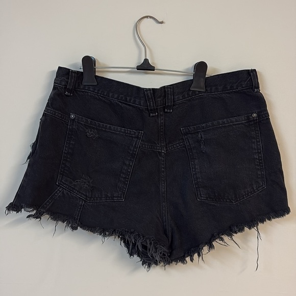 We The Free Now Or Never Denim Short size 31 - Picture 3 of 5